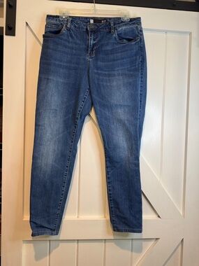 Kut from the Kloth Classic Dark Blue Skinny Jeans